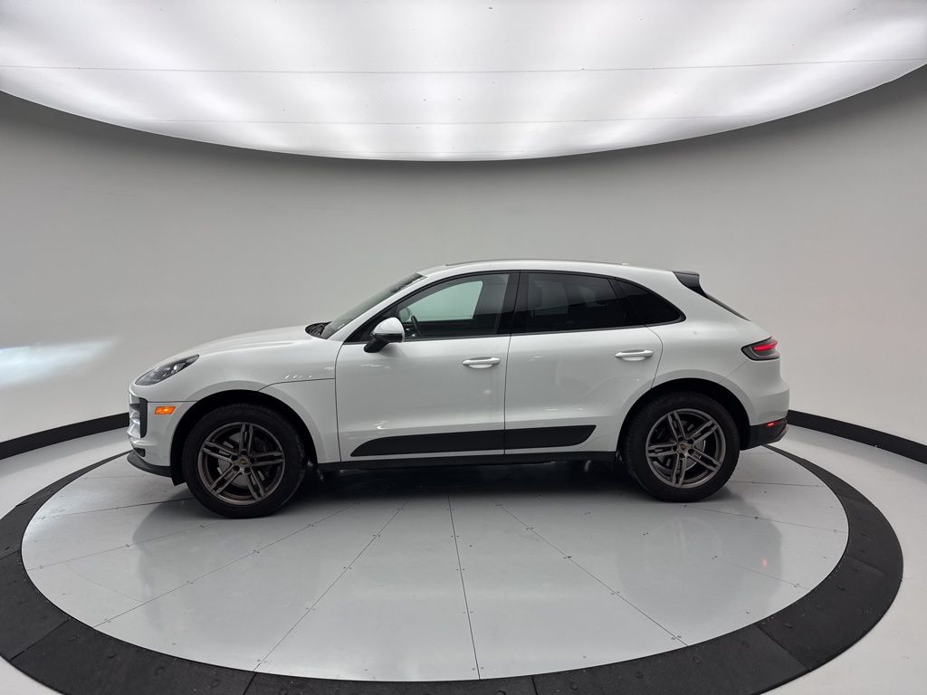 2021 Porsche Macan  2