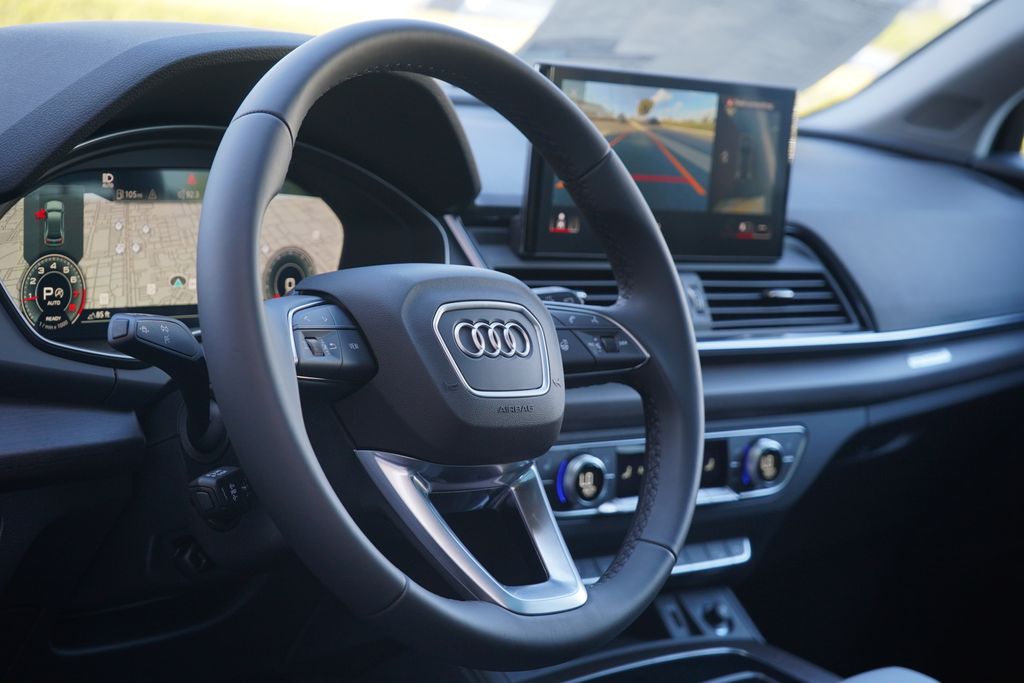 2025 Audi Q5  8