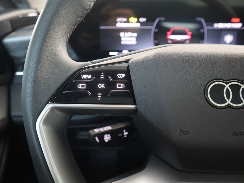 Thumbnail: 2025 Audi e-tron - 12