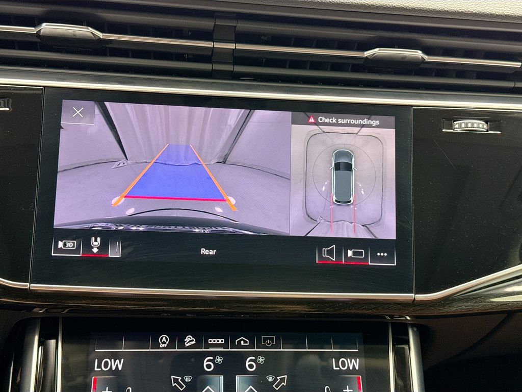 Thumbnail: 2023 Audi Q7 - 15