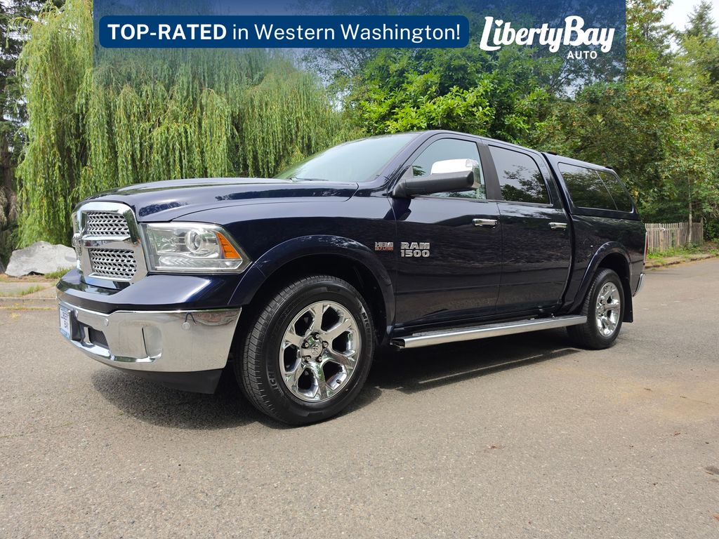  2014 RAM 1500 Laramie Crew Cab 4WD   