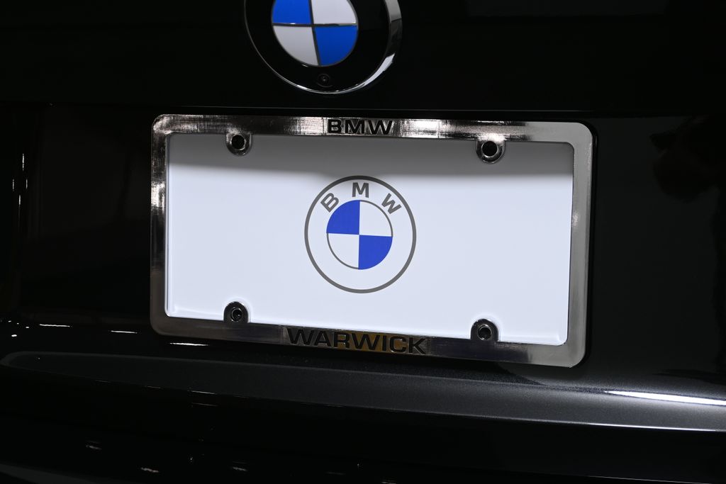 Thumbnail: 2026 BMW 4 Series - 14