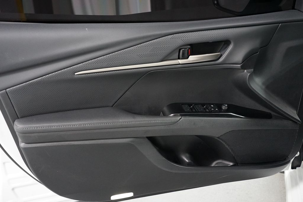 Thumbnail: 2025 Toyota Camry - 31