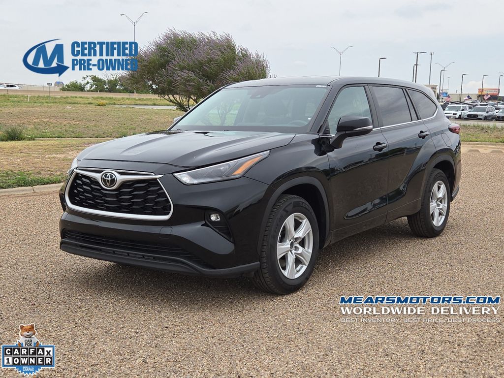 Midnight Black Metallic 2025 Toyota Highlander LE FWD SUV / Crossover Front-Wheel Drive 8-Speed Automatic