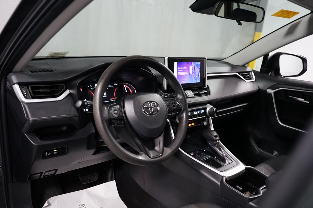 Thumbnail: 2025 Toyota RAV4 - 11