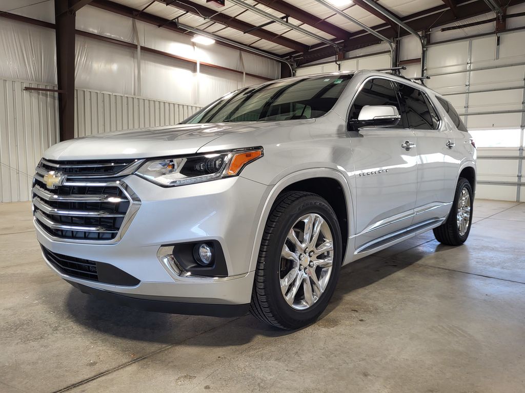 2019 Chevrolet Traverse High Country 2