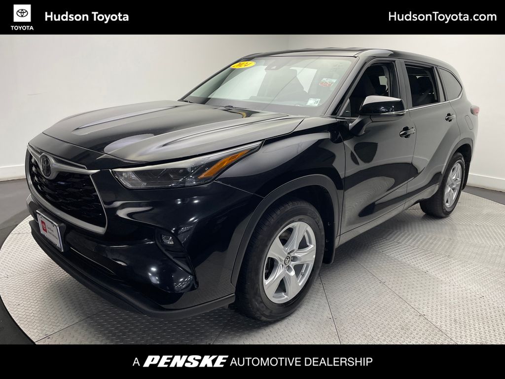 2024 Toyota Highlander LE -
                Jersey City, NJ