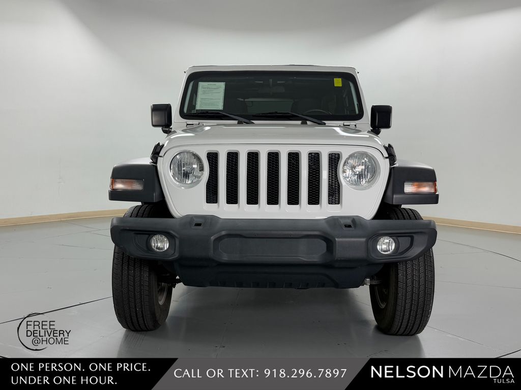 Used 2019 White Jeep Unlimited Sport S image 2