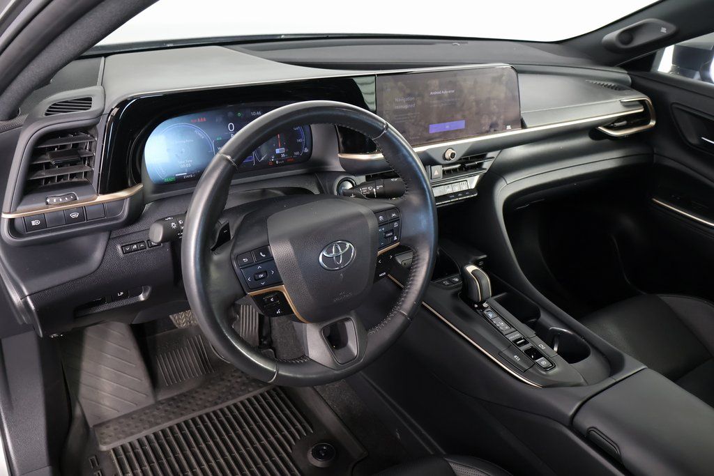 Thumbnail: 2023 Toyota Crown - 7