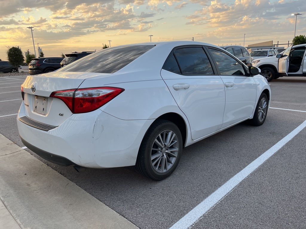 Thumbnail: 2015 Toyota Corolla - 3