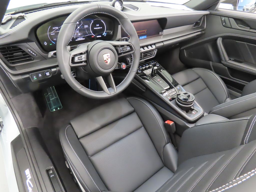 Thumbnail: 2025 Porsche 911 - 4