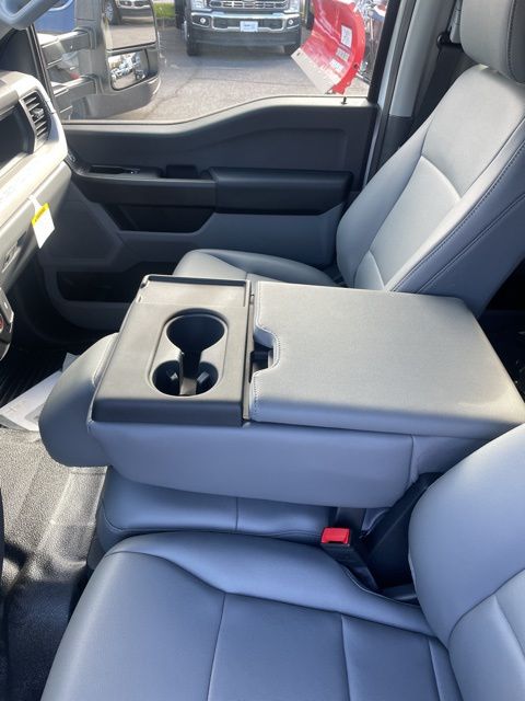 2025 Ford F-550 Chassis XL