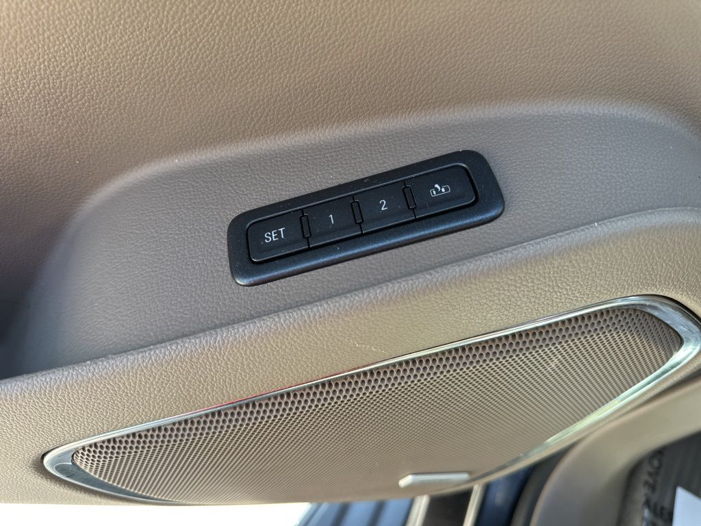 2015 Tungsten Metallic Chevrolet Suburban LTZ RWD SUV