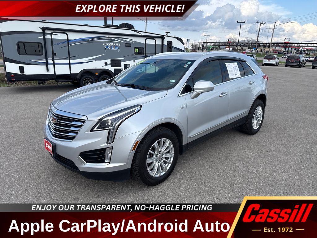 Radiant Silver Metallic 2017 Cadillac XT5 FWD SUV / Crossover Front-Wheel Drive 8-Speed Automatic