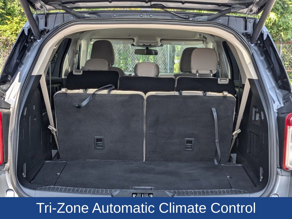 2021 Ford Explorer Base
