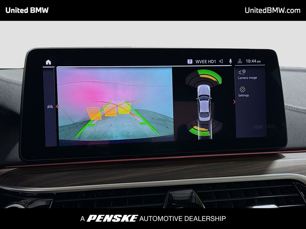 Thumbnail: 2021 BMW 5 Series - 9