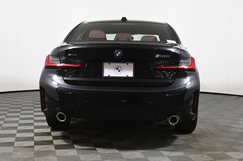 Thumbnail: 2026 BMW 3 Series - 6