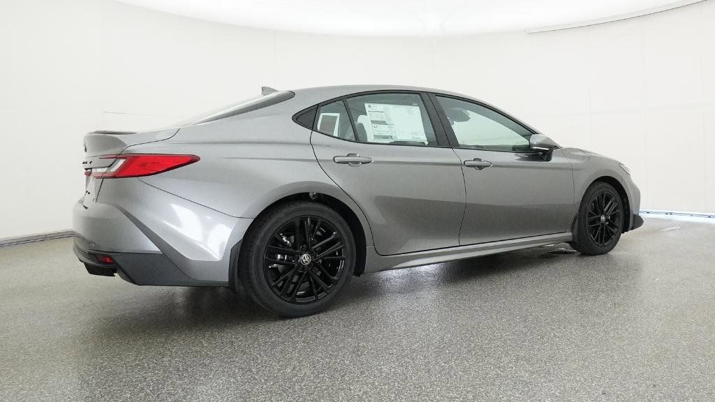 2025 Toyota Camry SE 11