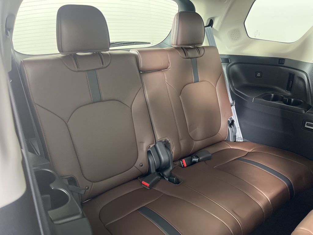 Thumbnail: 2023 Honda Pilot - 10