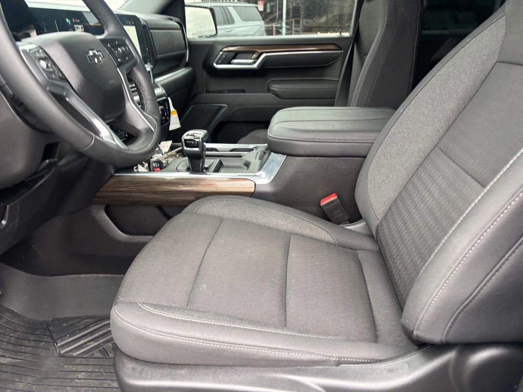 Used Car 2025 Chevrolet Silverado 1500  Lt Trail Boss For Sale Under $60,000 In Austin, Texas