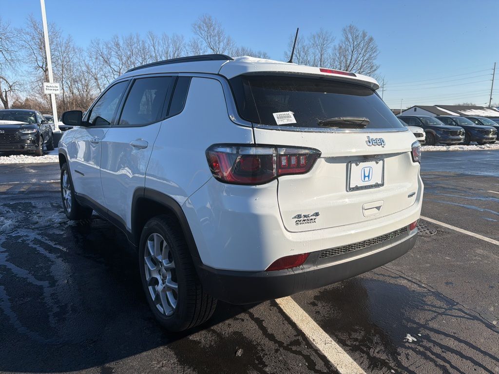 Thumbnail: 2022 Jeep Compass - 3