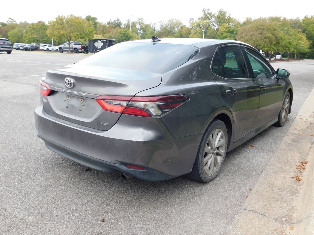 Thumbnail: 2021 Toyota Camry - 10