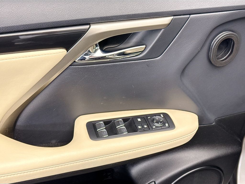 Thumbnail: 2022 Lexus RX - 21