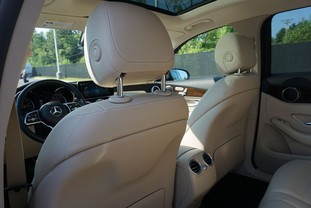 Thumbnail: 2021 Mercedes-Benz GLC - 15