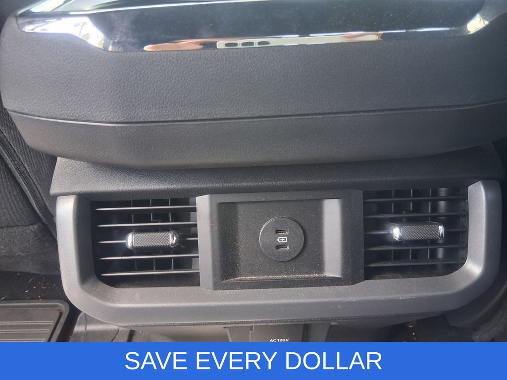 Used 2025 Silver Ford XLT image 15