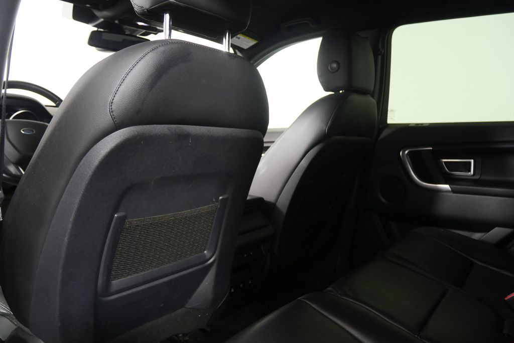 2018 Land Rover Discovery Sport SE 16