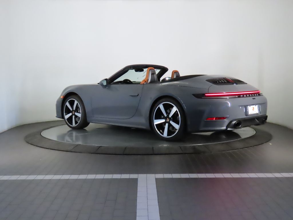 Thumbnail: 2025 Porsche 911 - 13