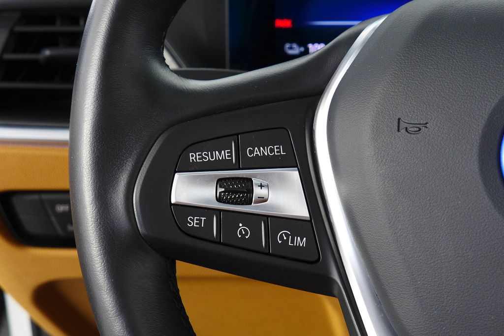 Thumbnail: 2024 BMW i4 - 30