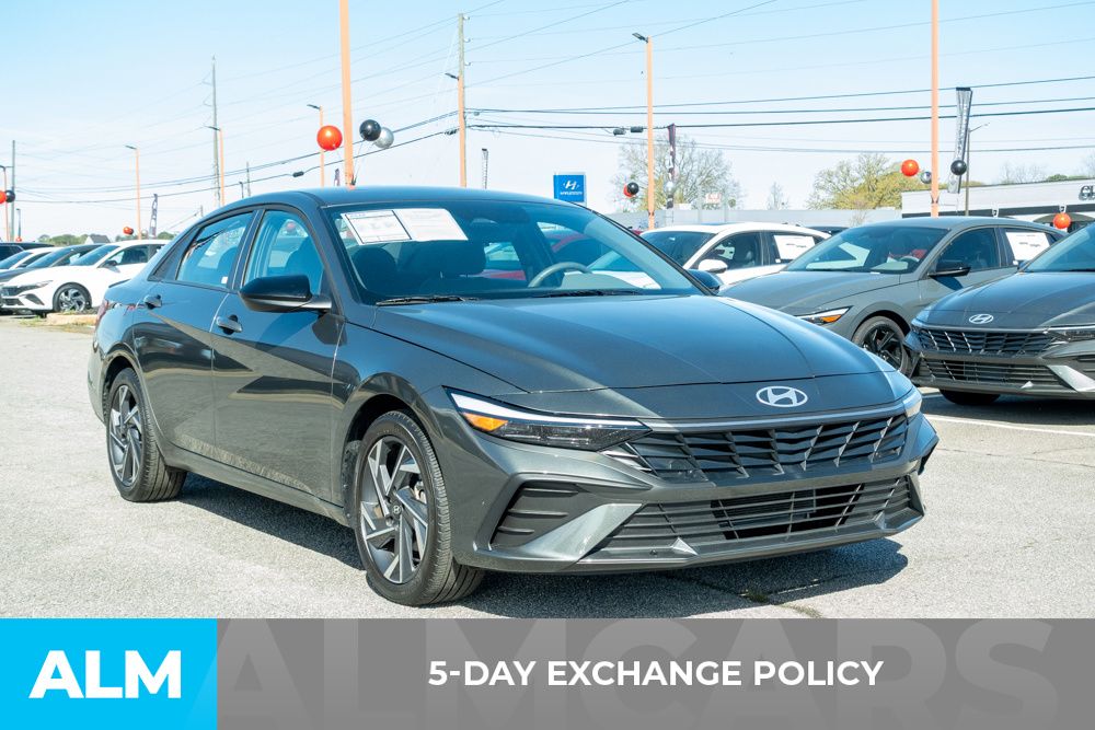 Certified Used 2025 Gray Hyundai SEL Sport image 3