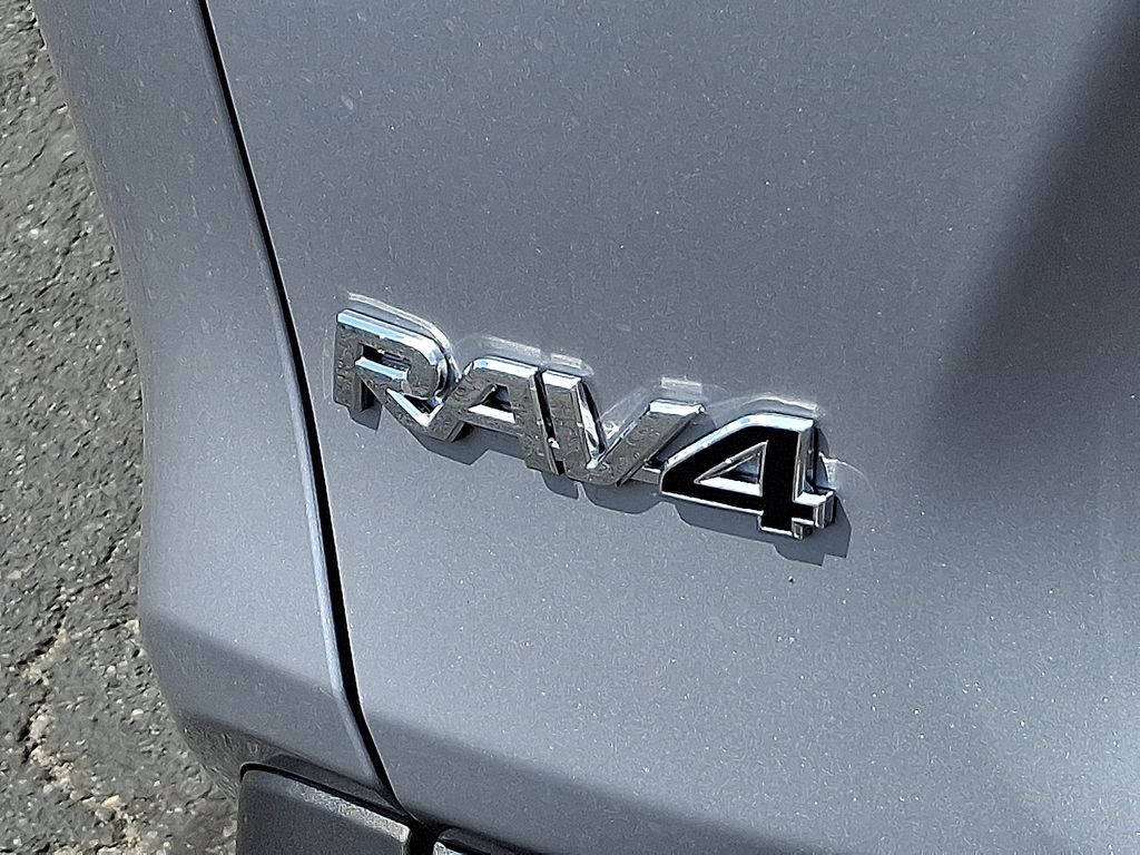Thumbnail: 2025 Toyota RAV4 - 5