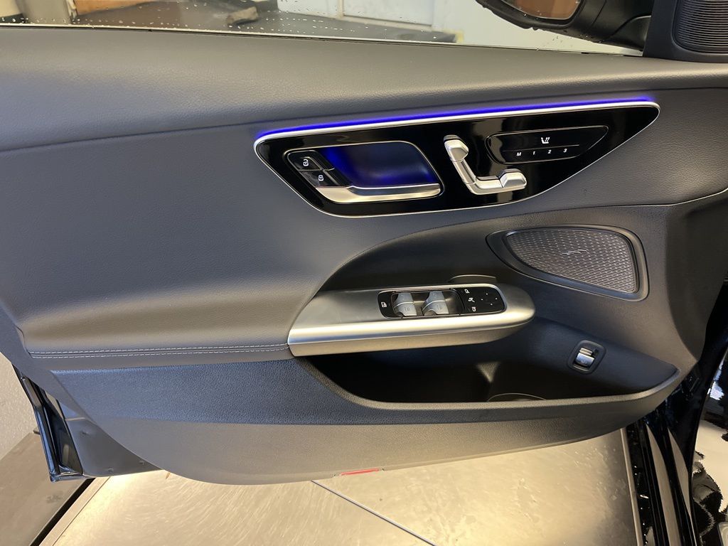 Thumbnail: 2025 Mercedes-Benz C-Class - 11