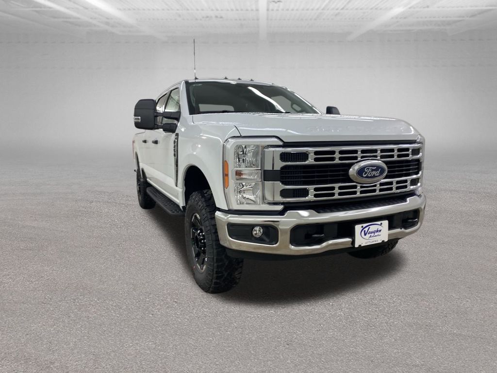 2025 Ford F-250SD XLT photo