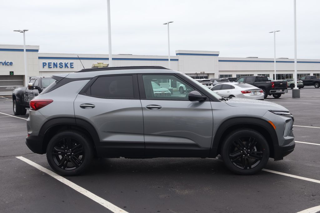 Thumbnail: 2026 Chevrolet TrailBlazer - 9