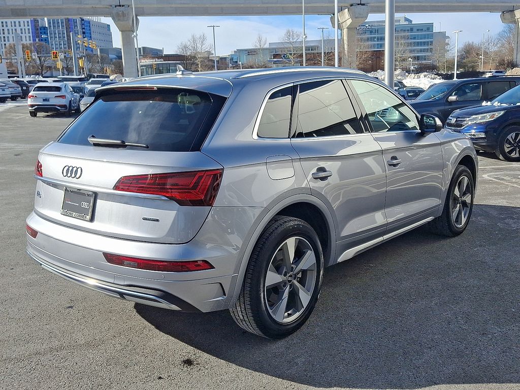 Thumbnail: 2023 Audi Q5 - 4