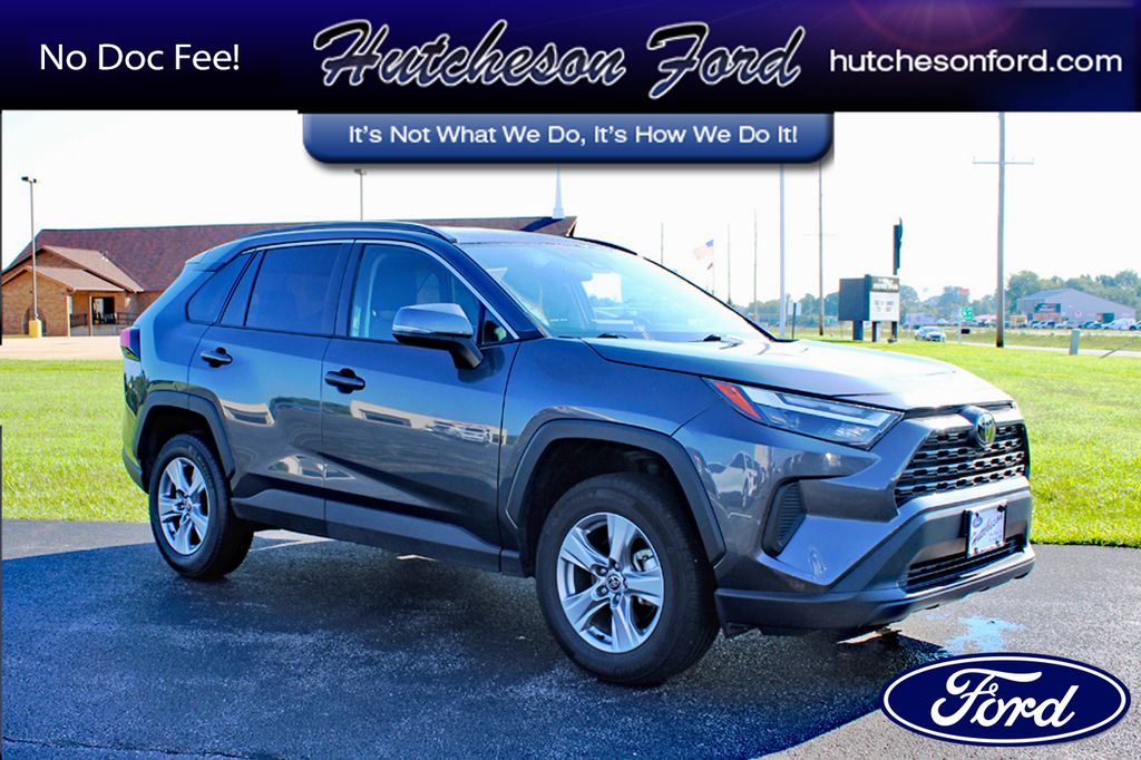 2025 Toyota RAV4 XLE FWD