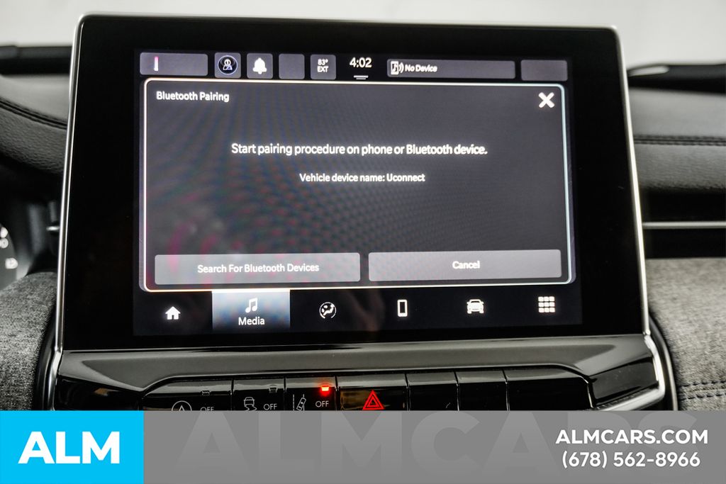 Used 2024 White Jeep Latitude image 34