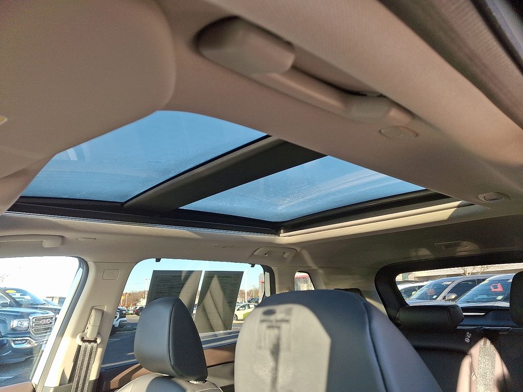 Thumbnail: 2022 Nissan Rogue - 15