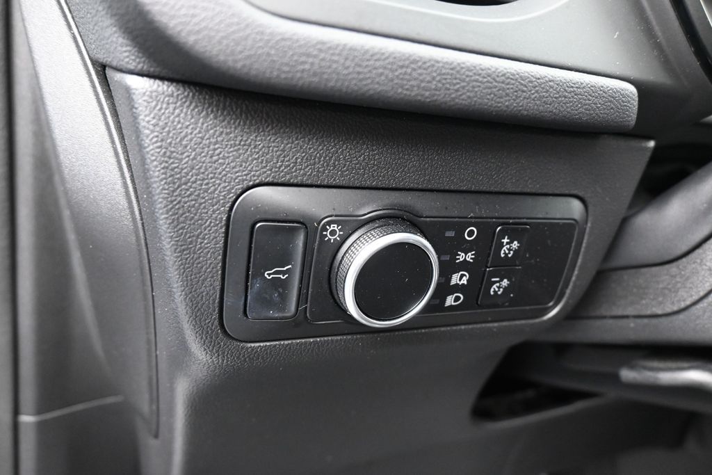 Used 2024 Silver Metallic Ford ST-Line image 13