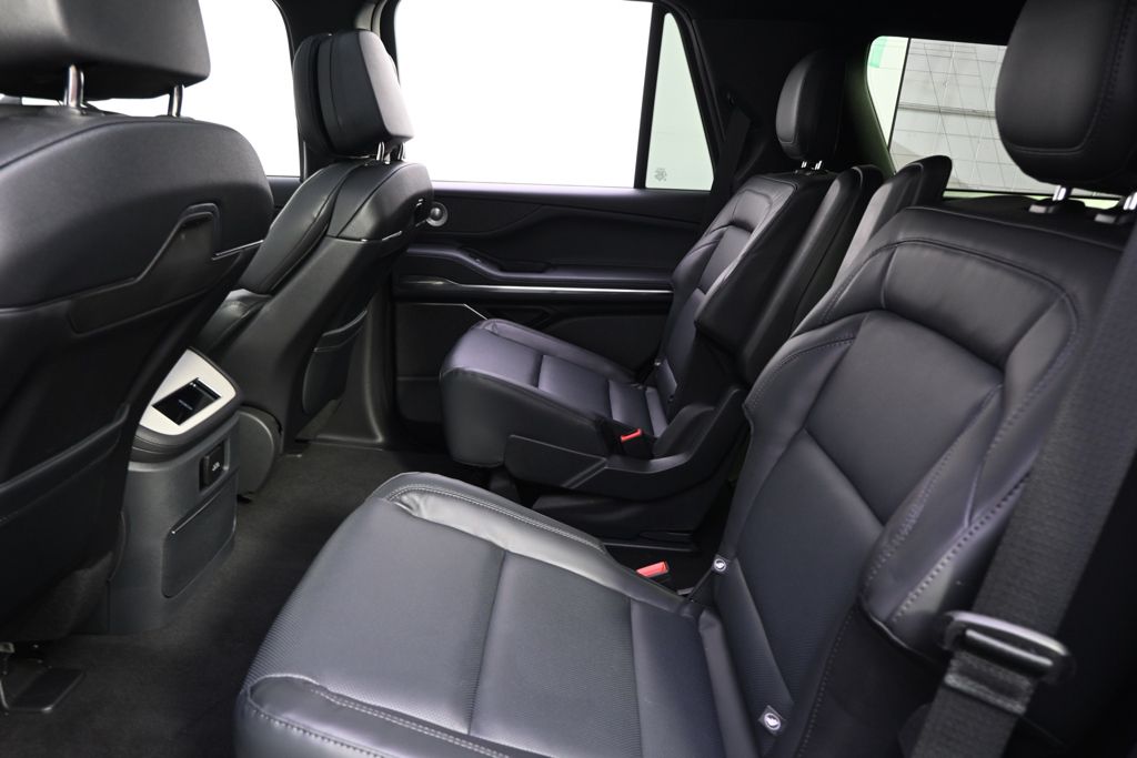 New 2026 White Lincoln Reserve image 22