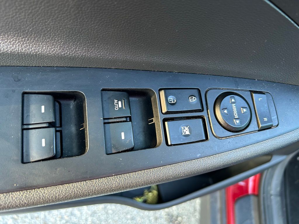 Thumbnail: 2021 Hyundai Tucson - 17