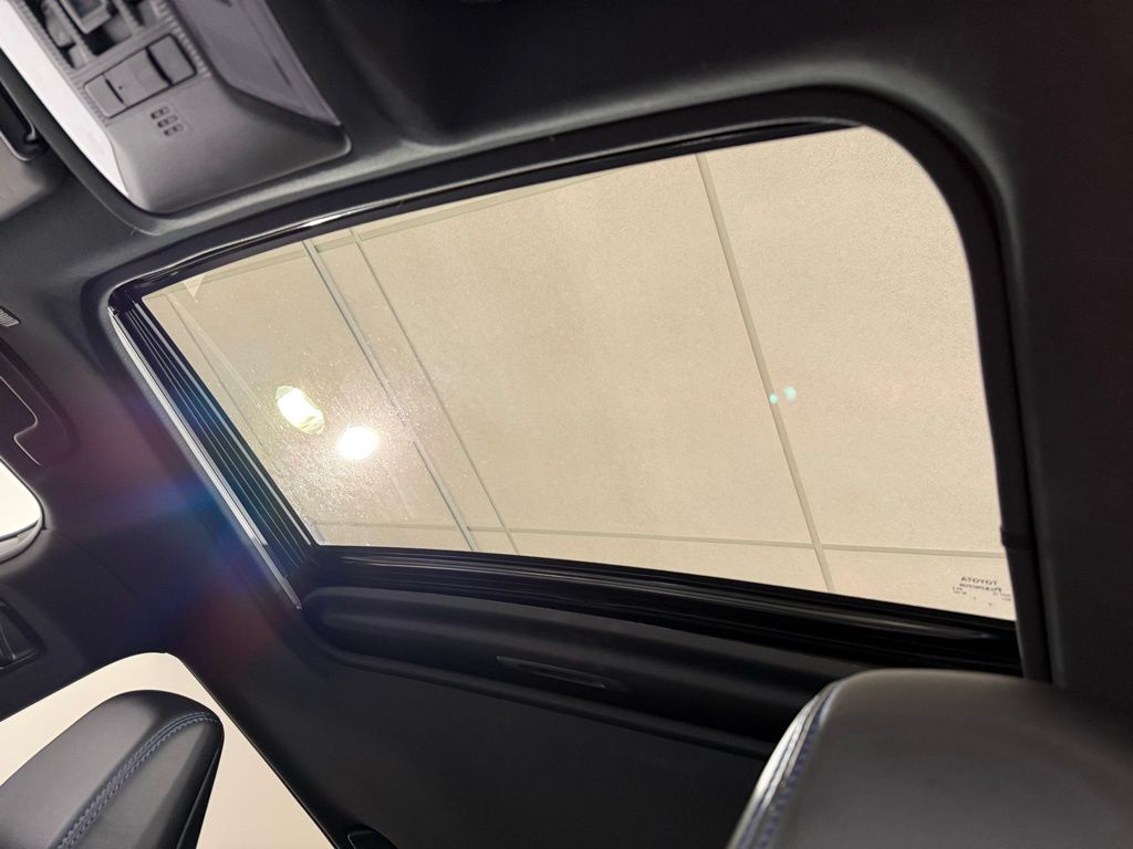 Thumbnail: 2023 Toyota RAV4 - 18