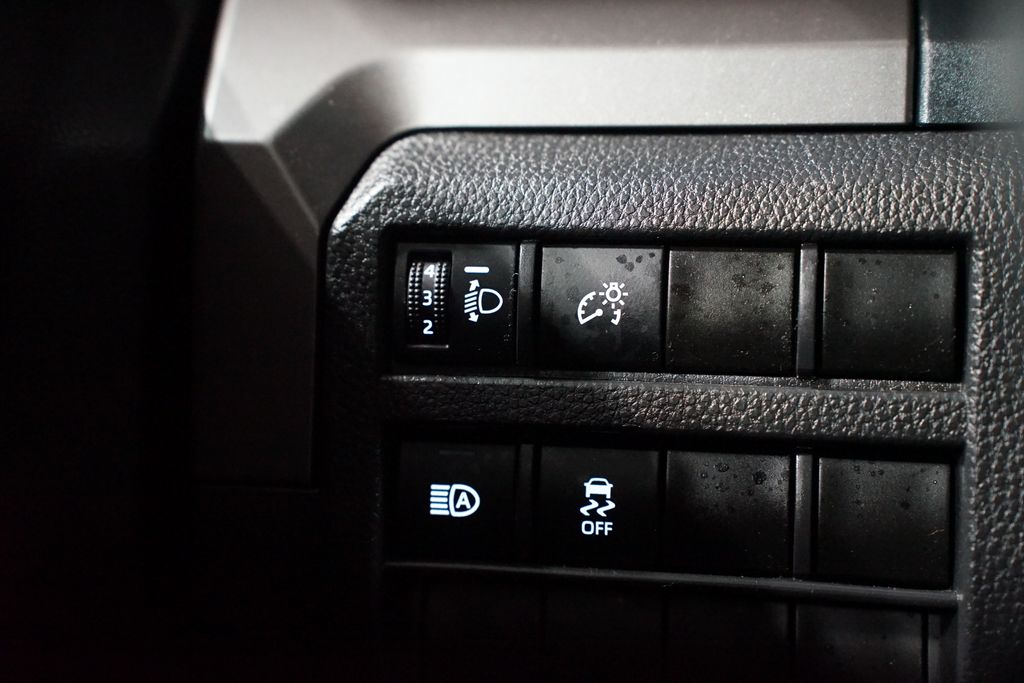 Thumbnail: 2024 Toyota Tacoma - 25