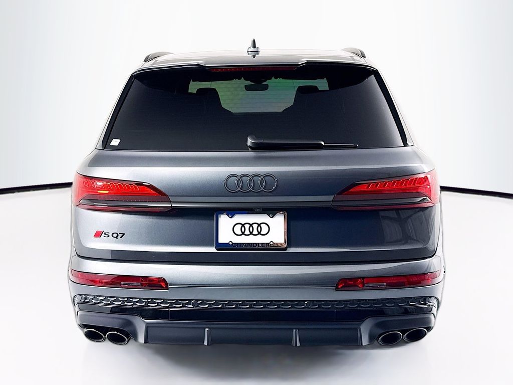 Thumbnail: 2026 Audi SQ7 - 6