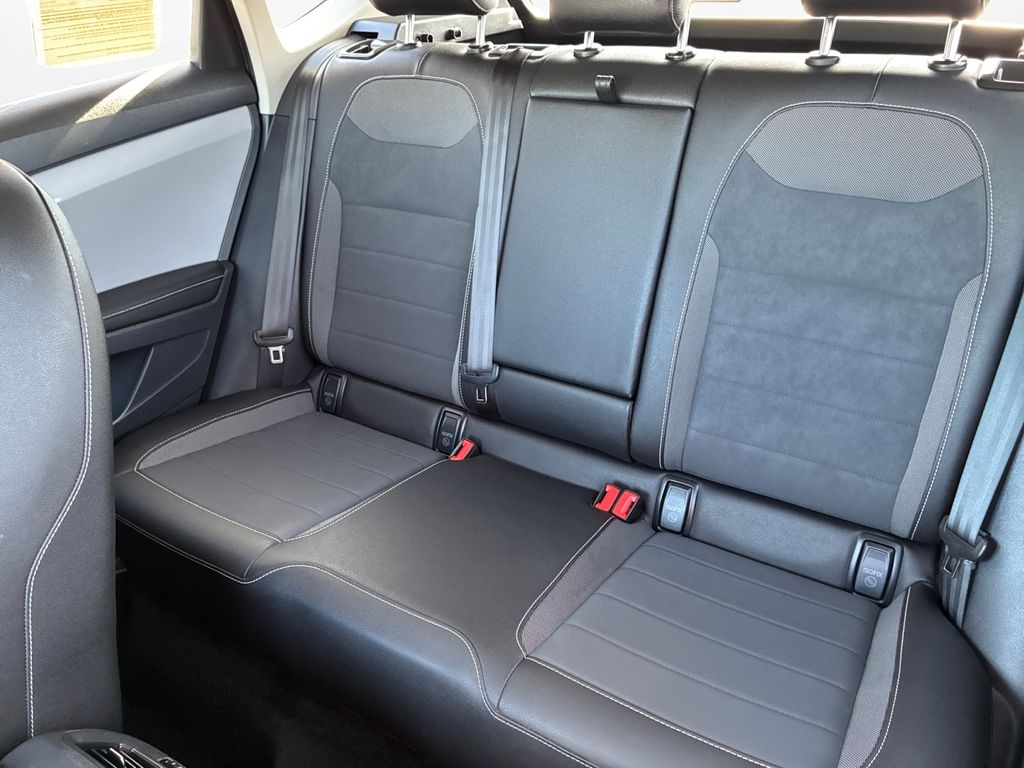 Used Car 2024 Volkswagen Taos  1.5t Se For Sale Under $20,000 In Austin, Texas