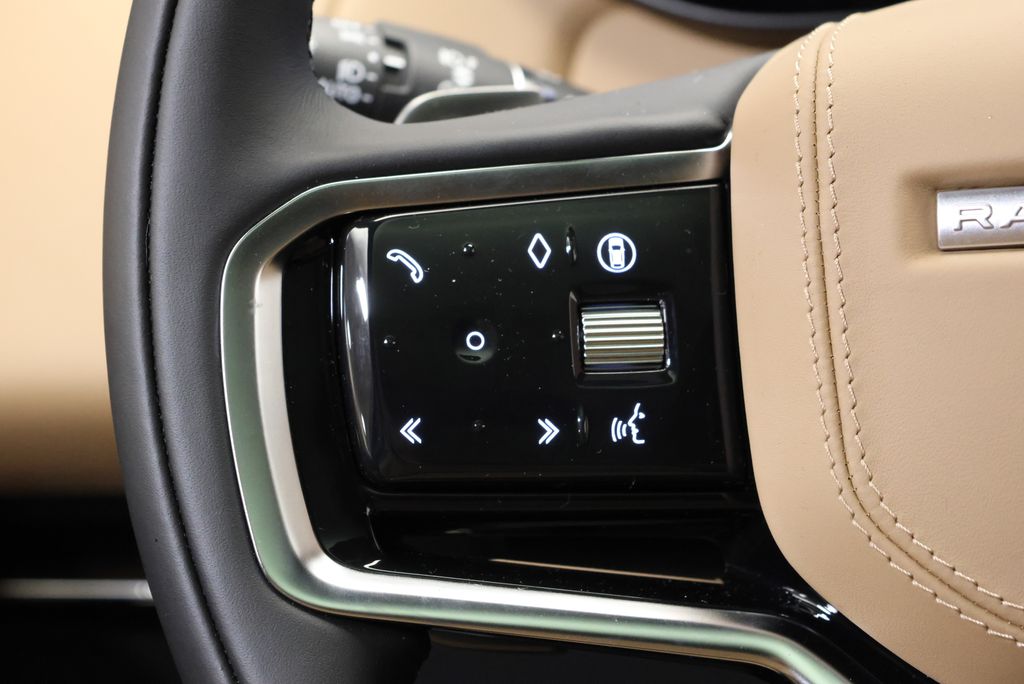 Thumbnail: 2026 Land Rover Range Rover Sport - 18