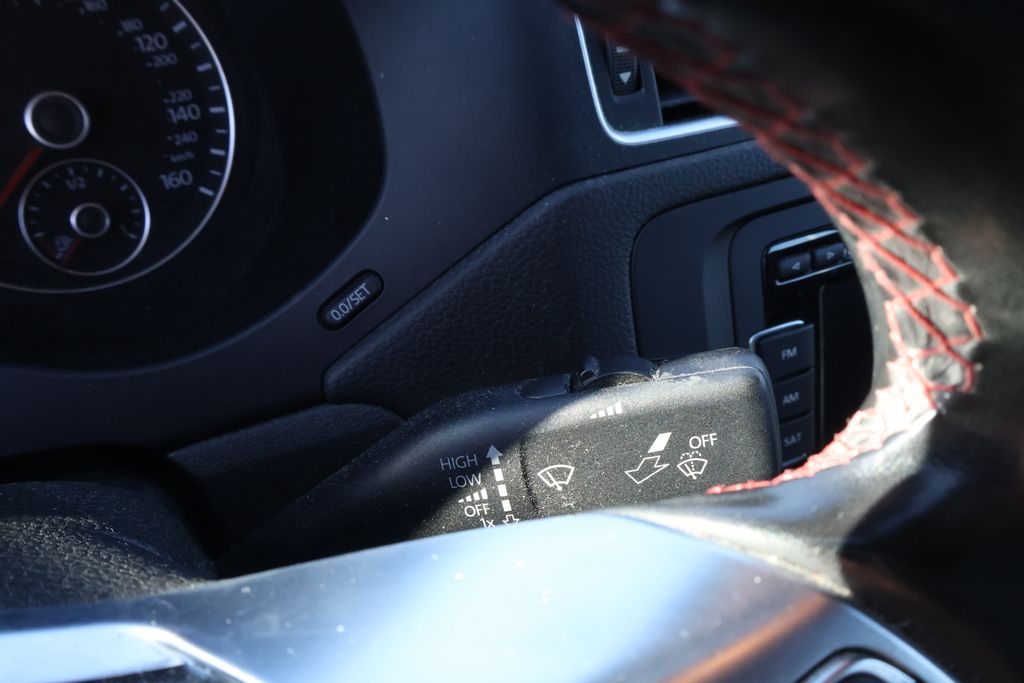 Thumbnail: 2013 Volkswagen Jetta - 20